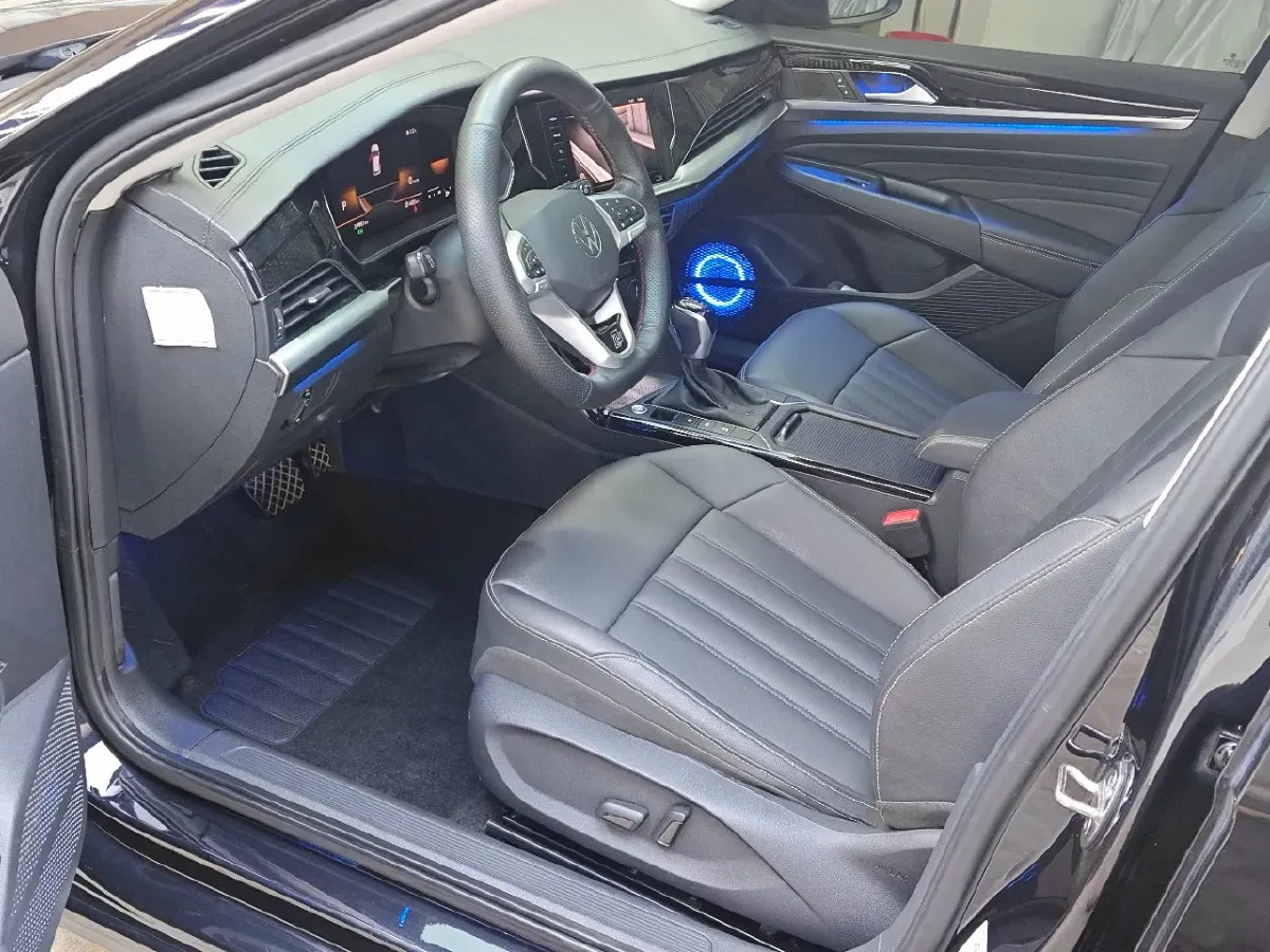 2022 Volkswagen Lamando 1.4T 150HP L4 7DCT,autocango,china used car exporter,china ev exporter,chinese used car exporter,chinese used ev exporter