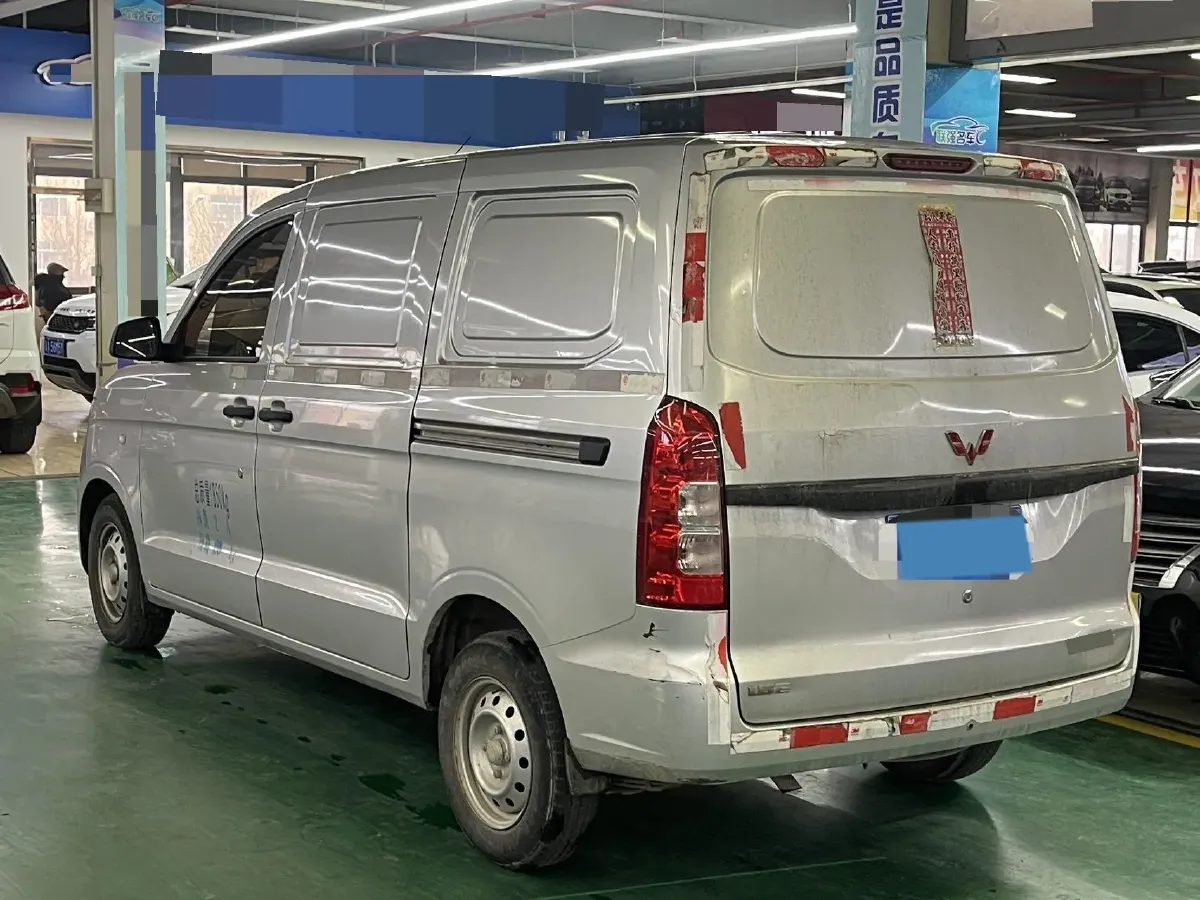2019 WuLing HongGuang V 1.5L 99HP L4 6MT,autocango,china used car exporter,china ev exporter,chinese used car exporter,chinese used ev exporter
