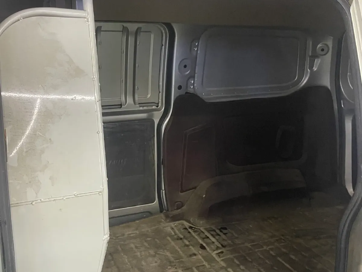 2019 WuLing HongGuang V 1.5L 99HP L4 6MT,autocango,china used car exporter,china ev exporter,chinese used car exporter,chinese used ev exporter