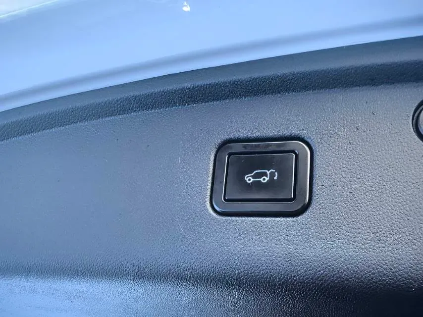 2021 ChangAn CS75 Plus 2.0T 233HP L4 8AT,autocango,china used car exporter,china ev exporter,chinese used car exporter,chinese used ev exporter