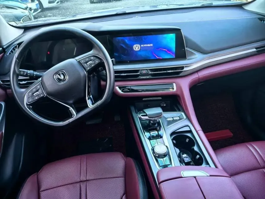 2021 ChangAn CS75 Plus 2.0T 233HP L4 8AT,autocango,china used car exporter,china ev exporter,chinese used car exporter,chinese used ev exporter