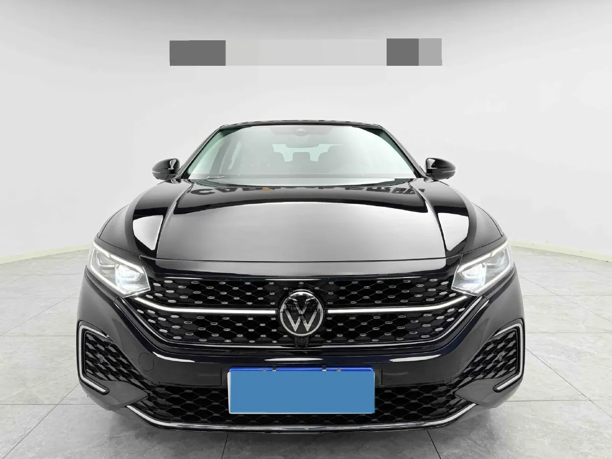 2024 Volkswagen Passat 2.0T 220HP L4 7DCT,autocango,china used car exporter,china ev exporter,chinese used car exporter,chinese used ev exporter