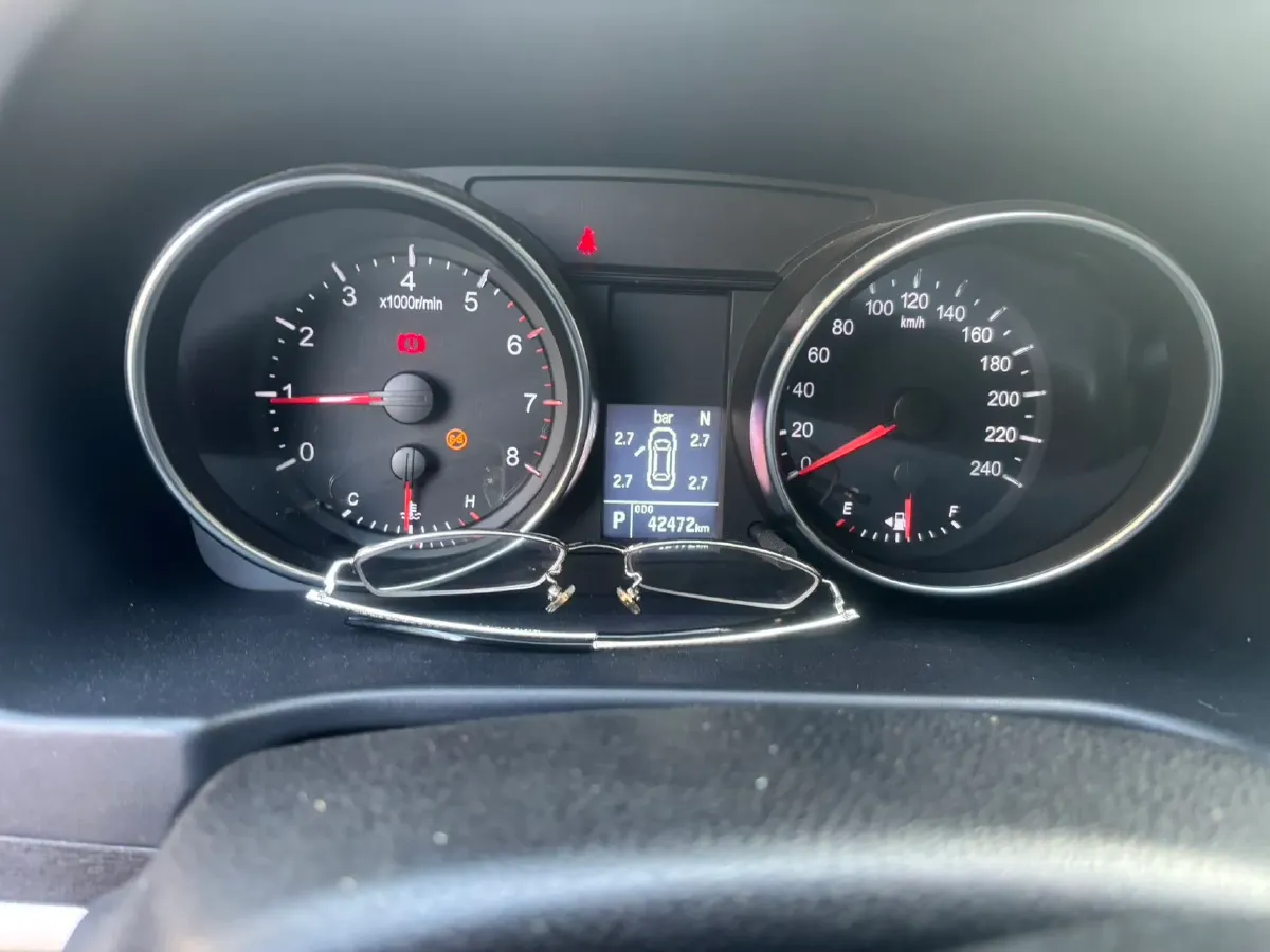 2019 Haval M6 1.5T 150HP L4 7DCT,autocango,china used car exporter,china ev exporter,chinese used car exporter,chinese used ev exporter