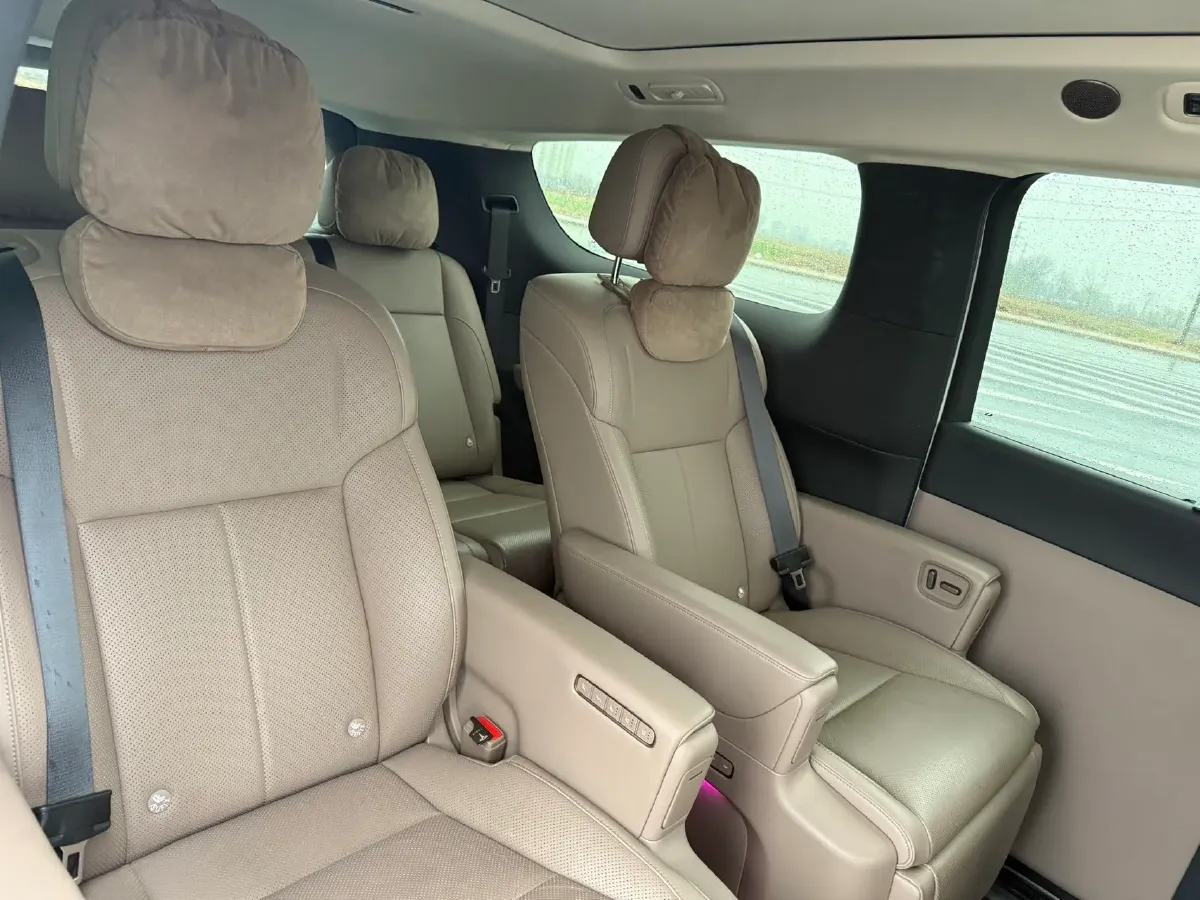 2025 Li MEGA BEV,autocango,china used car exporter,china ev exporter,chinese used car exporter,chinese used ev exporter