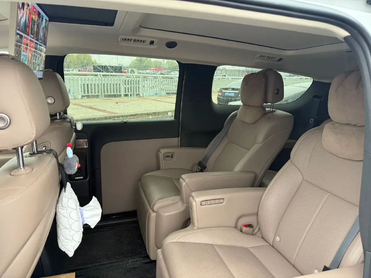 2025 Li MEGA BEV,autocango,china used car exporter,china ev exporter,chinese used car exporter,chinese used ev exporter