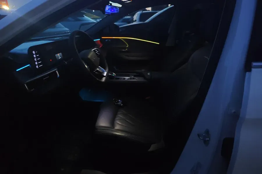 2022 Chery Arrizo 8 1.6T 197HP L4 7DCT,autocango,china used car exporter,china ev exporter,chinese used car exporter,chinese used ev exporter