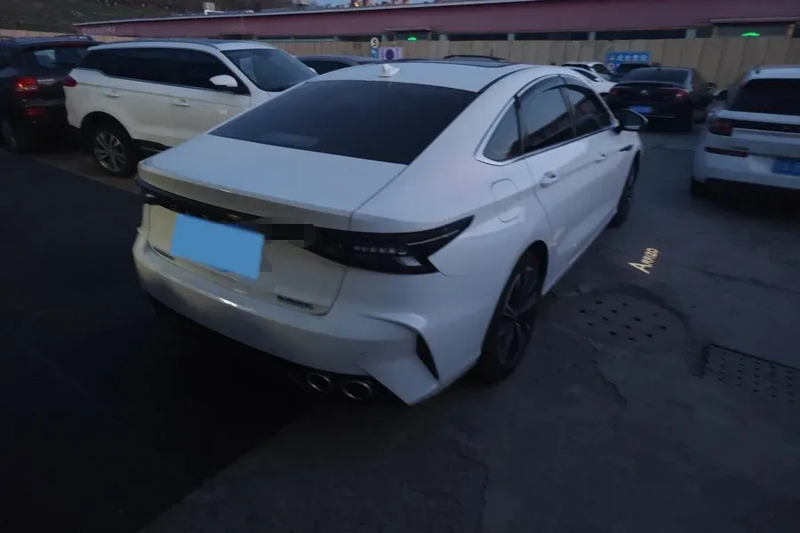 2022 Chery Arrizo 8 1.6T 197HP L4 7DCT,autocango,china used car exporter,china ev exporter,chinese used car exporter,chinese used ev exporter