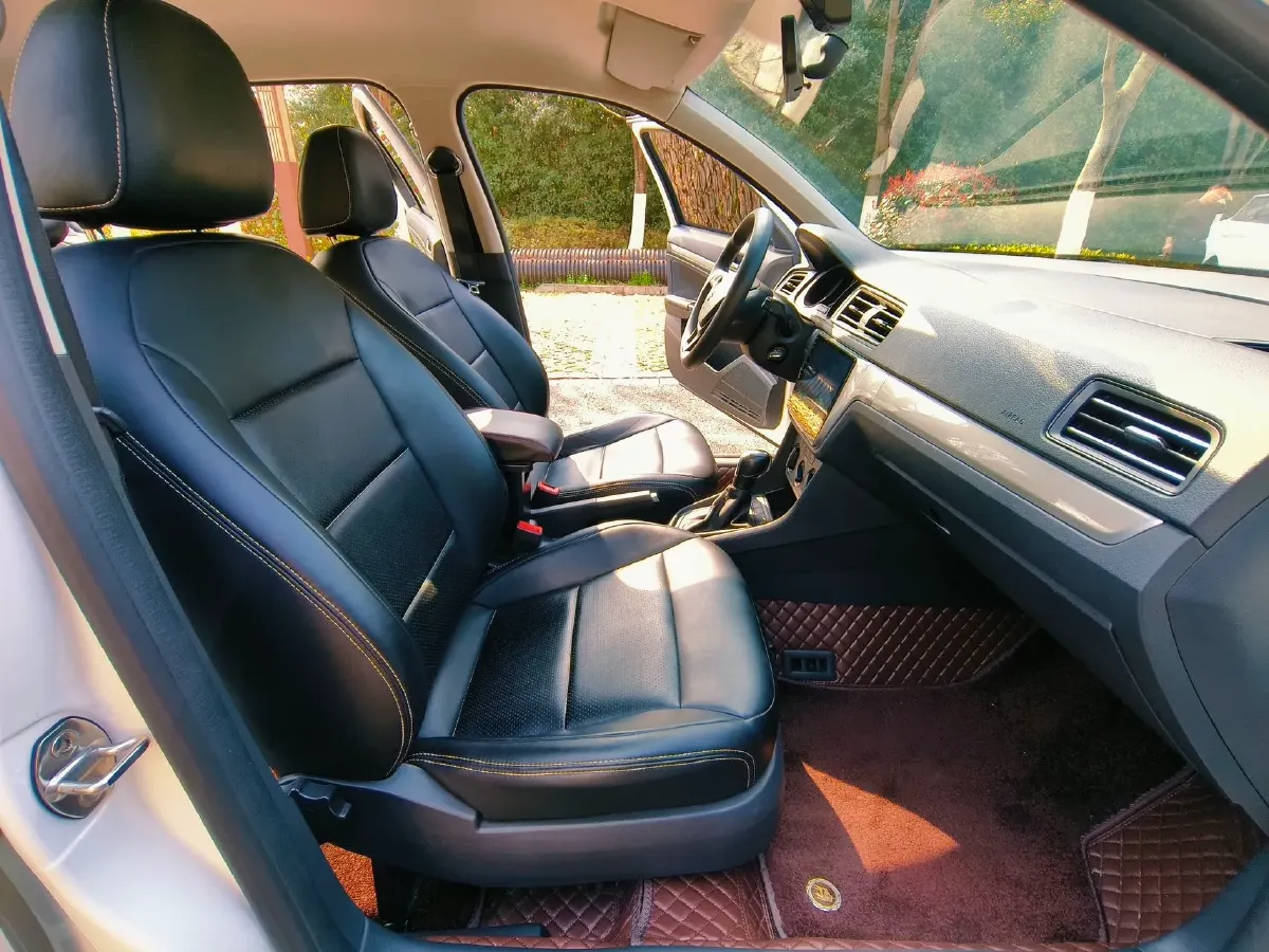 2019 ChangAn Eado XT 1.6L 128HP L4 6AT,autocango,china used car exporter,china ev exporter,chinese used car exporter,chinese used ev exporter