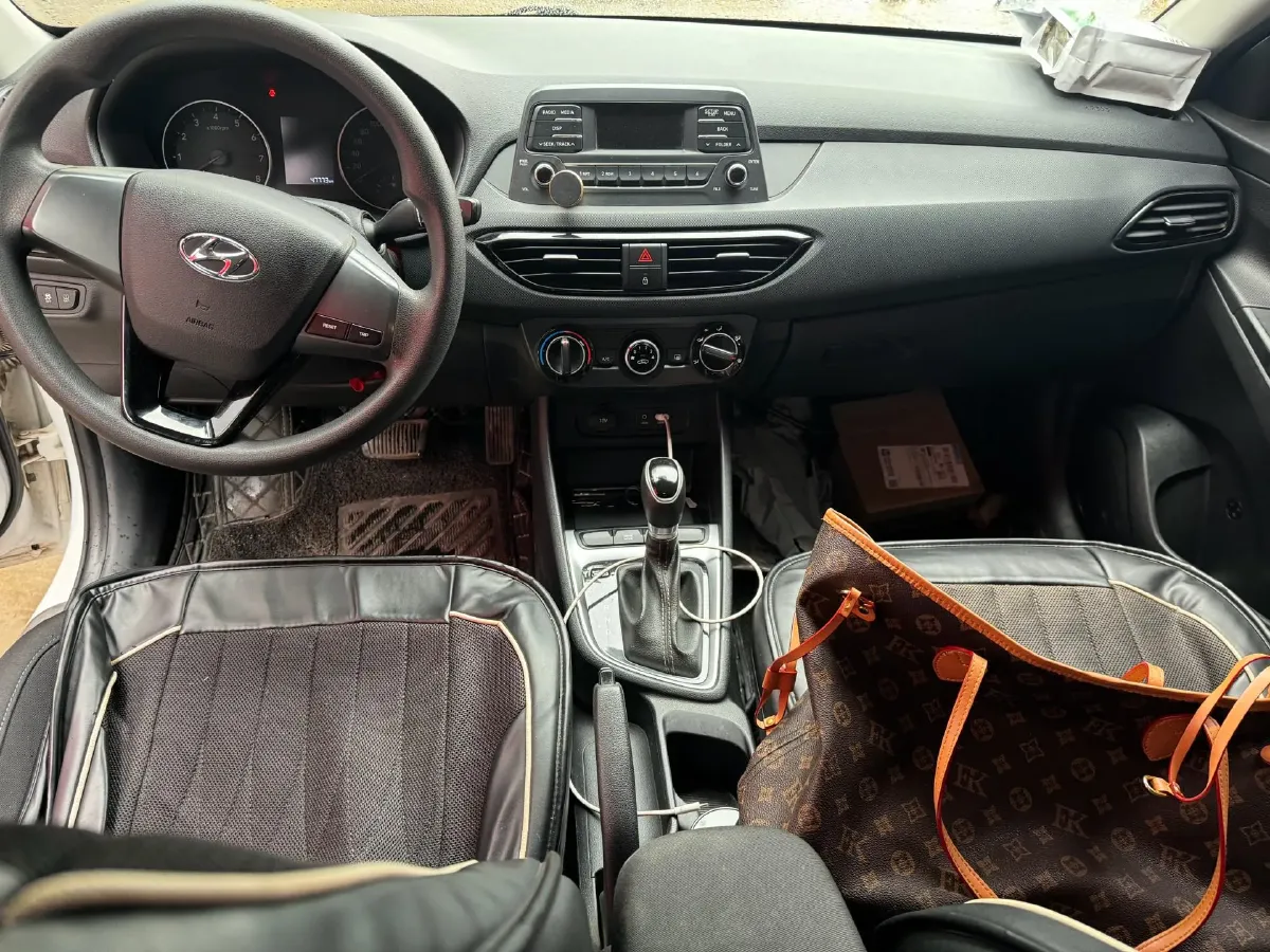 2020 Hyundai Celesta 1.6L 123HP L4 6AT,autocango,china used car exporter,china ev exporter,chinese used car exporter,chinese used ev exporter