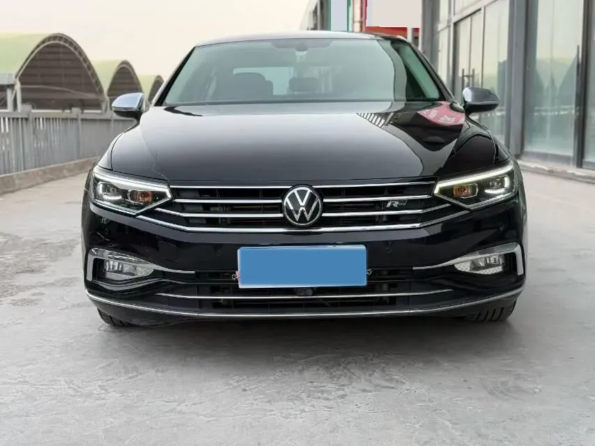 2020 Volkswagen Magotan 2.0T 186HP L4 7DCT,autocango,china used car exporter,china ev exporter,chinese used car exporter,chinese used ev exporter