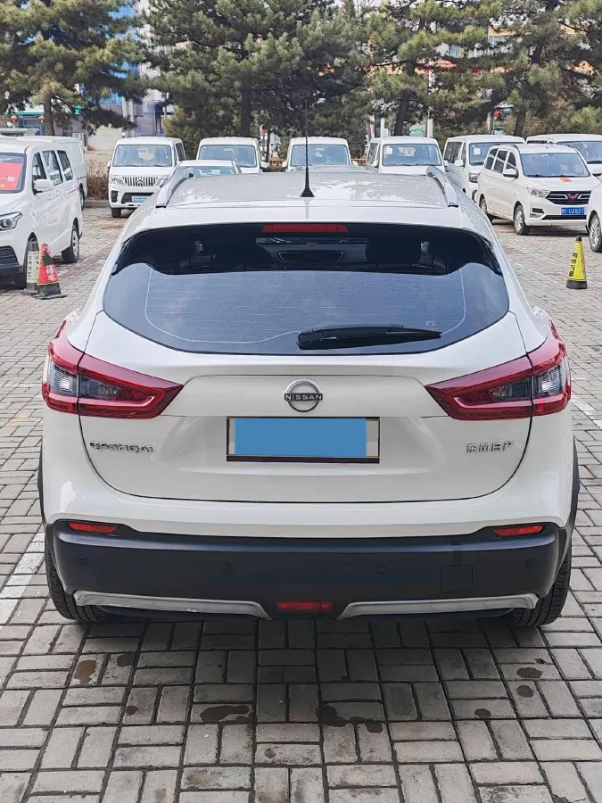 2023 Nissan Qashqai 2.0L 151HP L4 CVT,autocango,china used car exporter,china ev exporter,chinese used car exporter,chinese used ev exporter