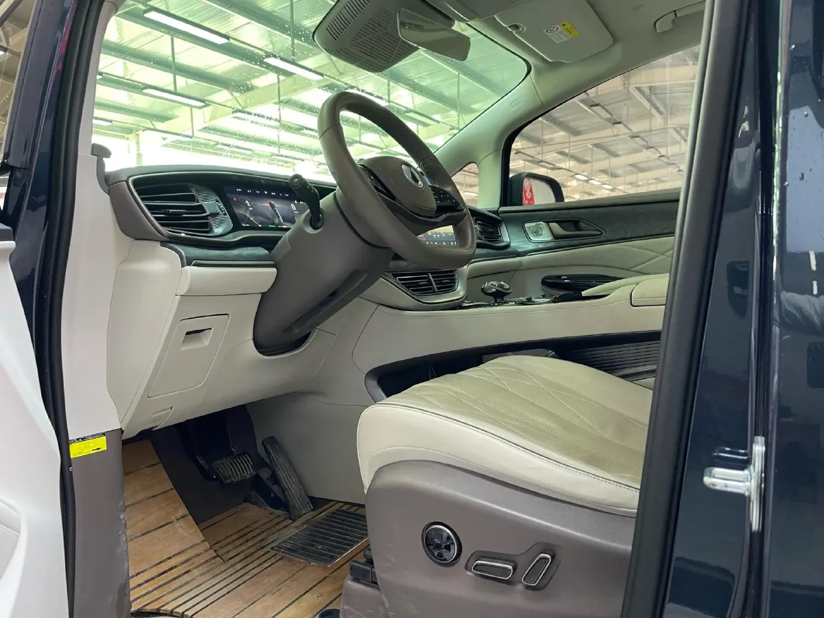 2022 HongQi HS7 3.0T 337HP V6 8AT,autocango,china used car exporter,china ev exporter,chinese used car exporter,chinese used ev exporter