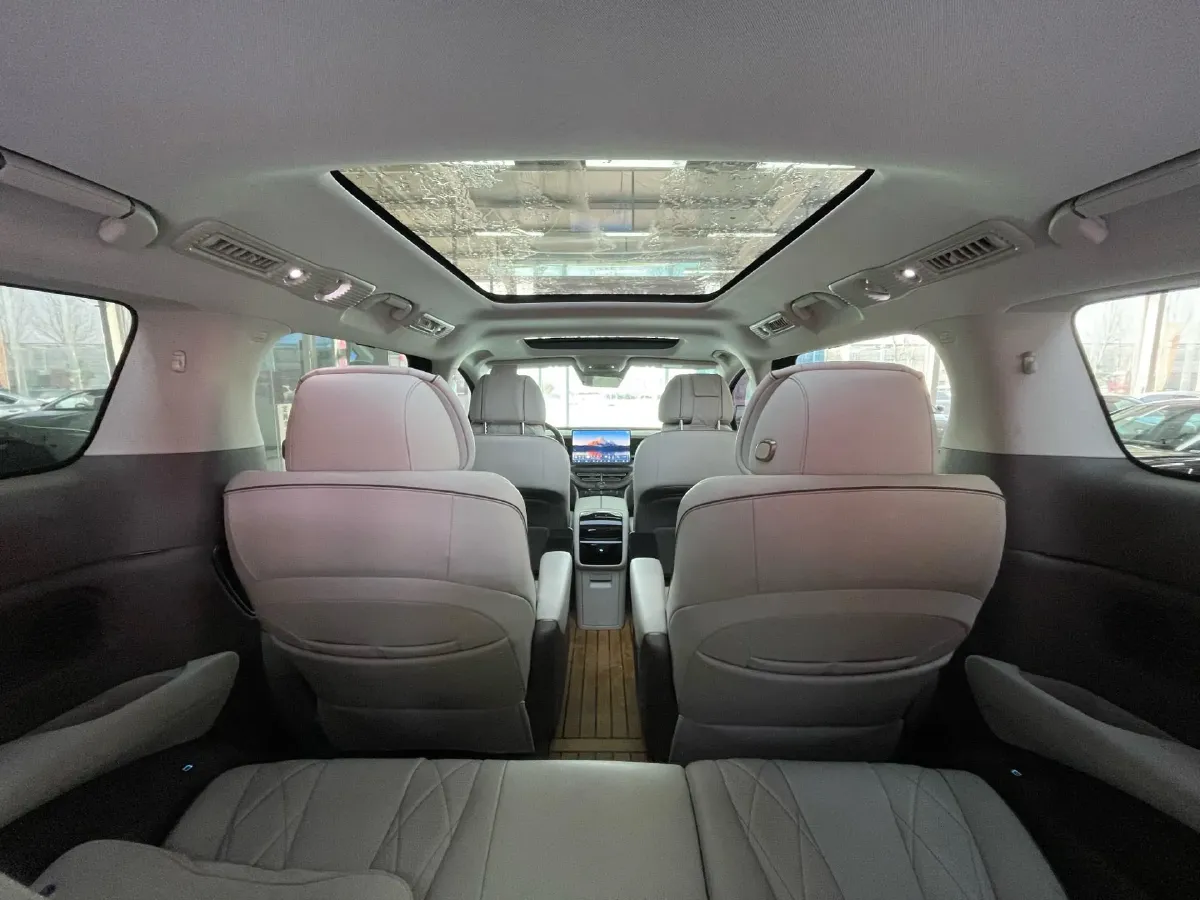 2022 HongQi HS7 3.0T 337HP V6 8AT,autocango,china used car exporter,china ev exporter,chinese used car exporter,chinese used ev exporter