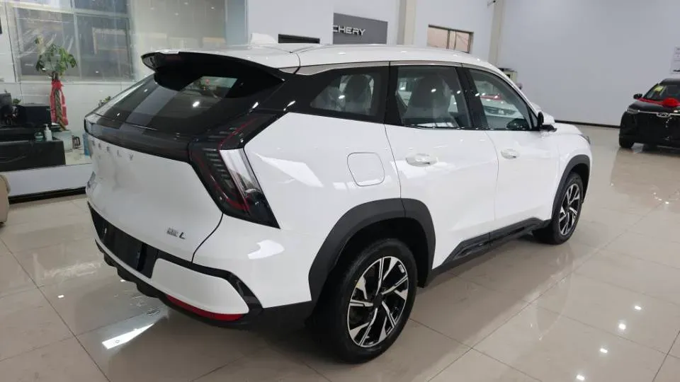 2025 Geely StarRay 1.5T 181HP L4 7DCT,autocango,china used car exporter,china ev exporter,chinese used car exporter,chinese used ev exporter