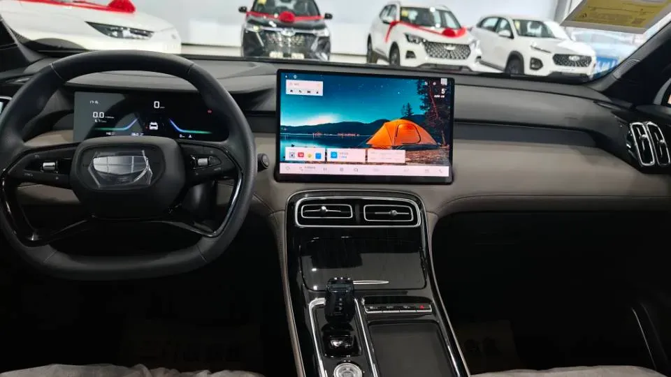 2025 Geely StarRay 1.5T 181HP L4 7DCT,autocango,china used car exporter,china ev exporter,chinese used car exporter,chinese used ev exporter