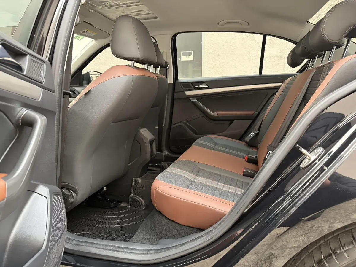 2019 Citroen C4L 1.2T 136HP L3 6AT,autocango,china used car exporter,china ev exporter,chinese used car exporter,chinese used ev exporter