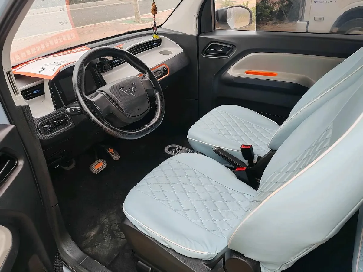 2022 LingBox uni BEV 11.52KWH,autocango,china used car exporter,china ev exporter,chinese used car exporter,chinese used ev exporter