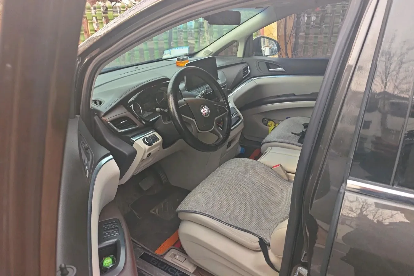 2021 Buick GL8 2.0T 237HP L4 9AT,autocango,china used car exporter,china ev exporter,chinese used car exporter,chinese used ev exporter