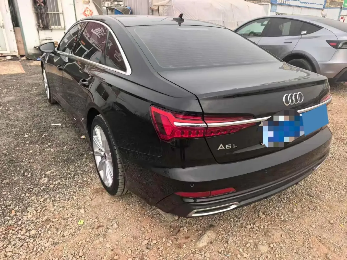 2022 Audi A6L 2.0T 224HP L4 7DCT,autocango,china used car exporter,china ev exporter,chinese used car exporter,chinese used ev exporter
