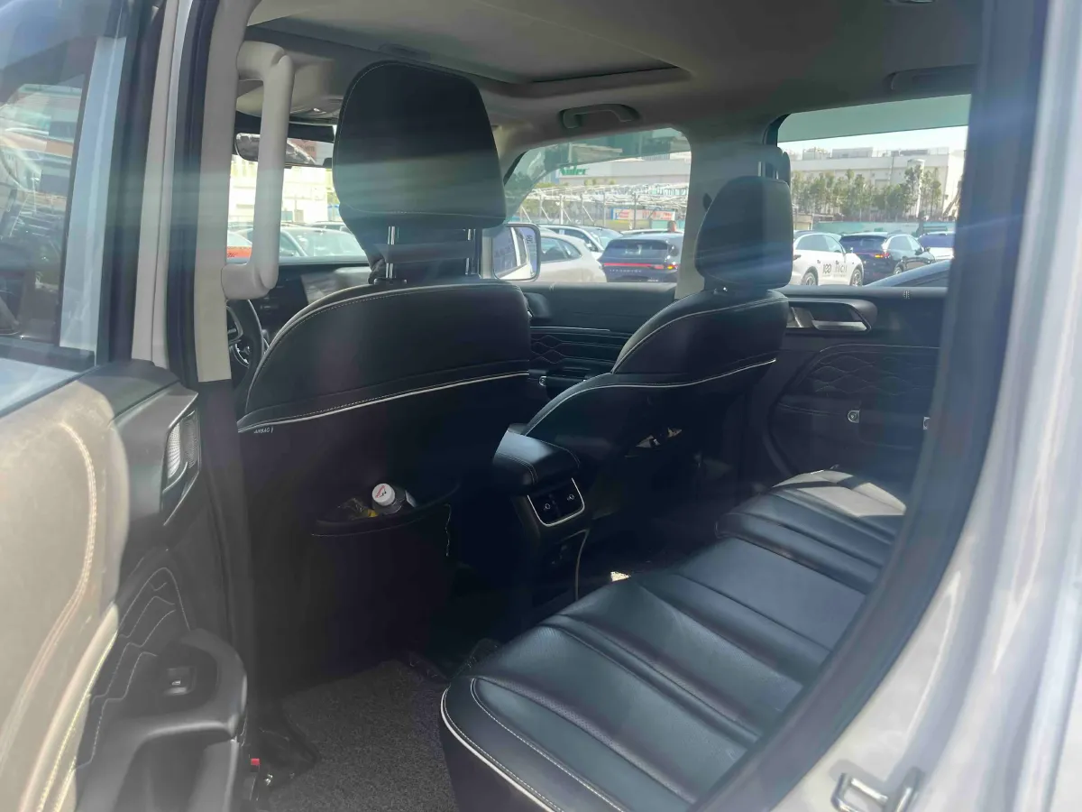 2021 Tank 300 2.0T 227HP L4 8AT,autocango,china used car exporter,china ev exporter,chinese used car exporter,chinese used ev exporter