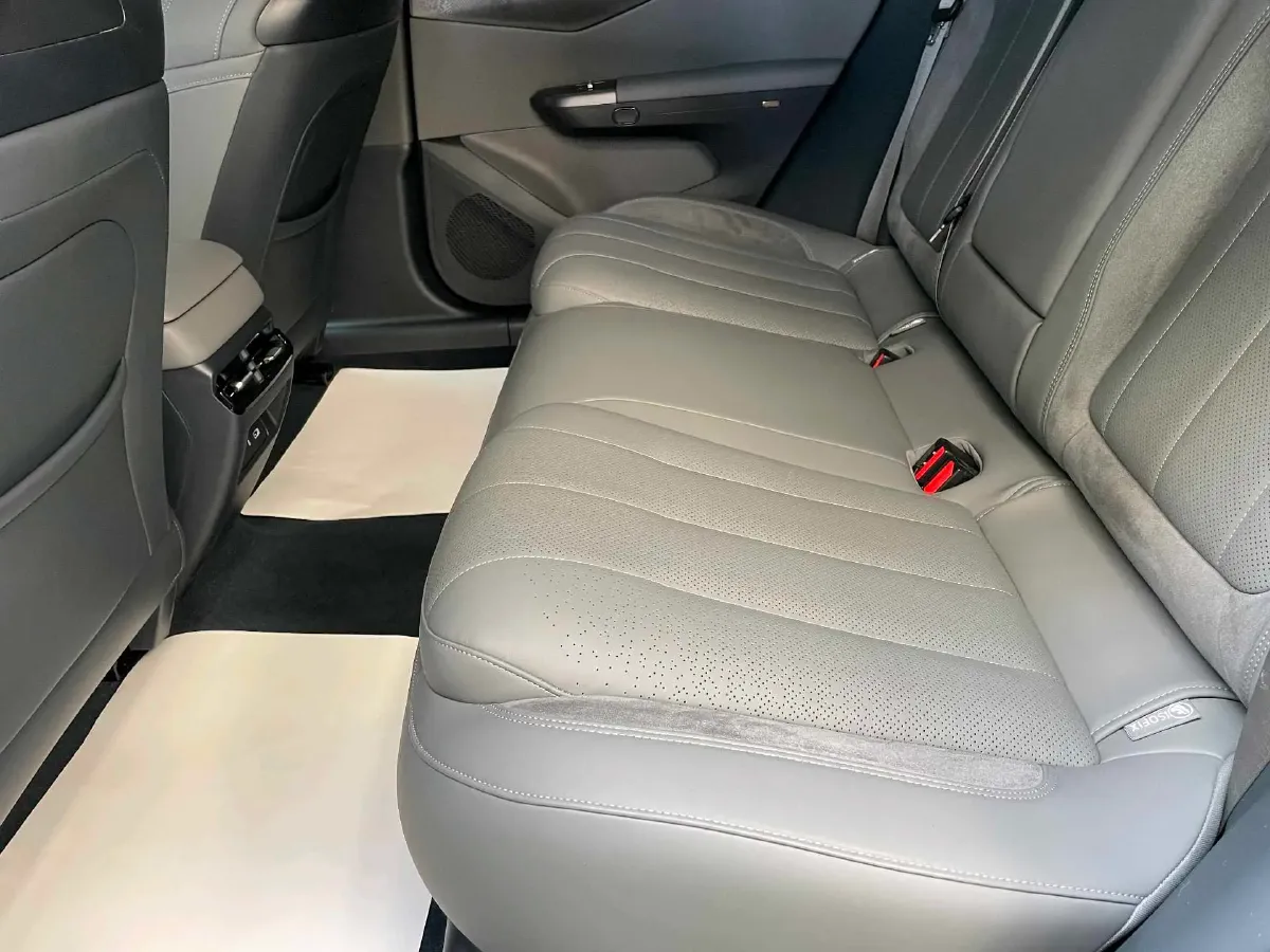 2024 LYNK&CO 01 2.0T 254HP L4 8AT,autocango,china used car exporter,china ev exporter,chinese used car exporter,chinese used ev exporter