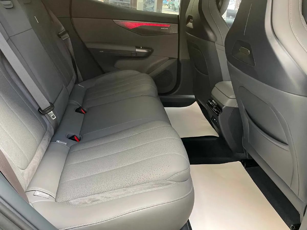 2024 LYNK&CO 01 2.0T 254HP L4 8AT,autocango,china used car exporter,china ev exporter,chinese used car exporter,chinese used ev exporter