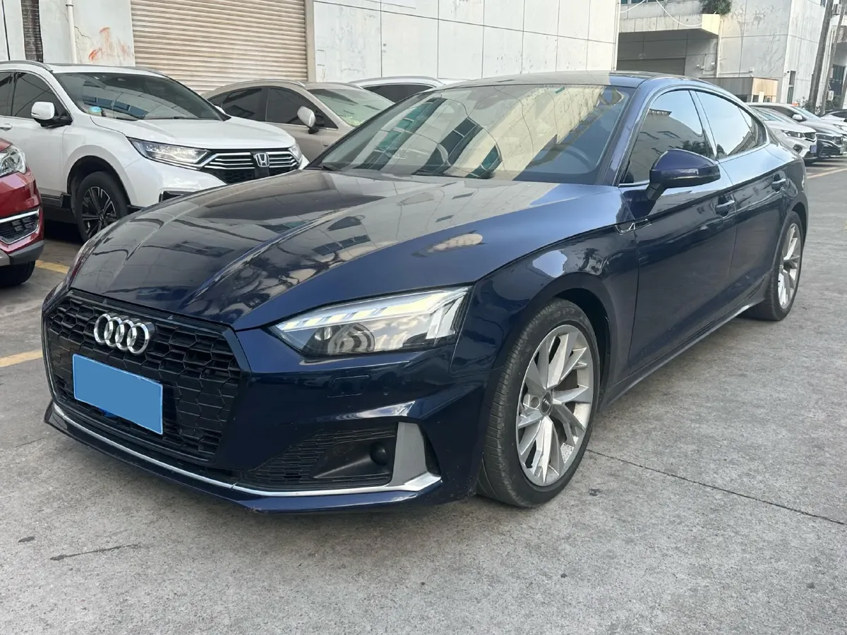 2021 Audi A5 2.0T 204HP L4 7DCT,autocango,china used car exporter,china ev exporter,chinese used car exporter,chinese used ev exporter