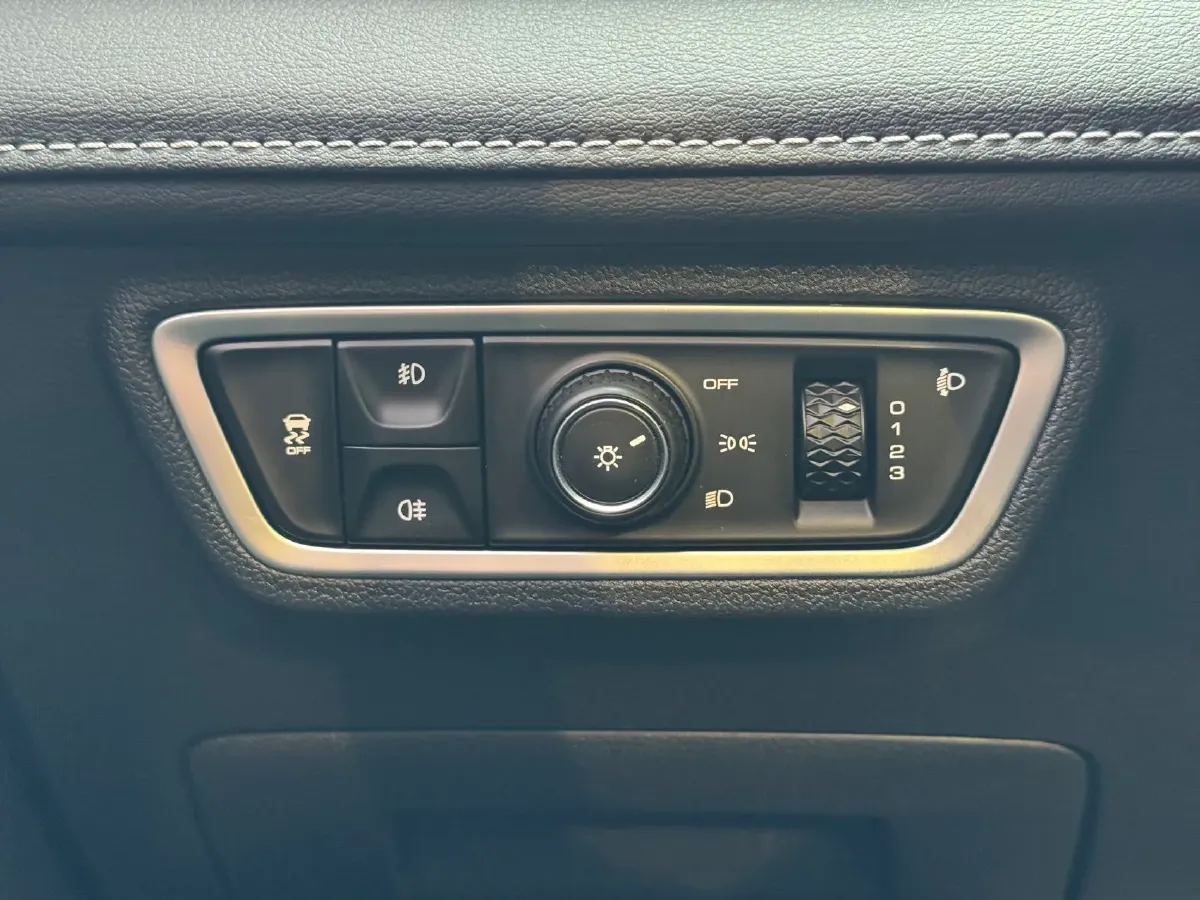 2020 WuLing KaiJie 1.5T 147HP L4 CVT,autocango,china used car exporter,china ev exporter,chinese used car exporter,chinese used ev exporter