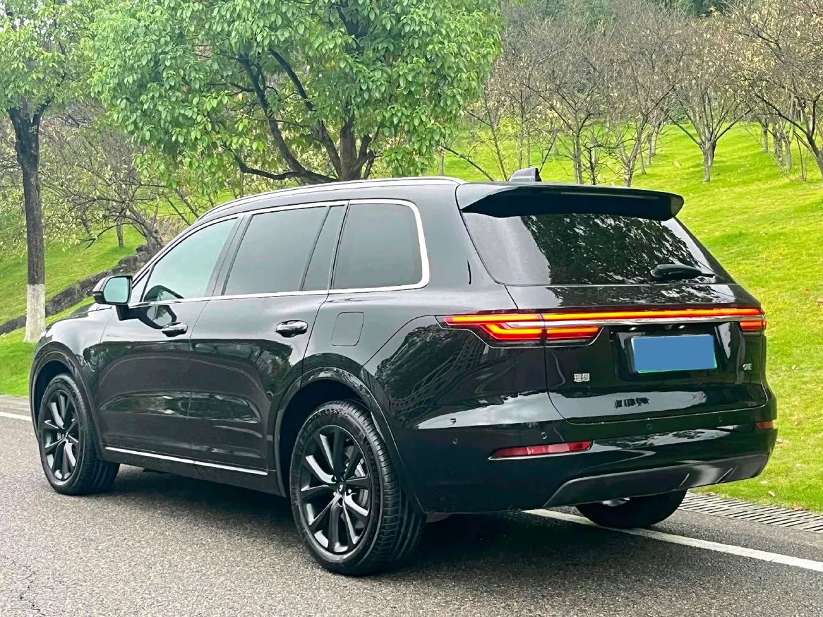 2021 Li ONE Range Extended 131HP REEV 40.5KWH,autocango,china used car exporter,china ev exporter,chinese used car exporter,chinese used ev exporter