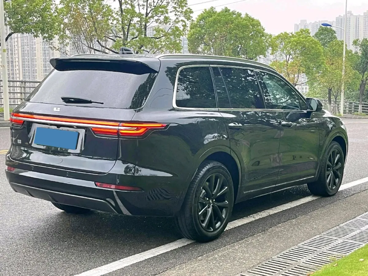 2021 Li ONE Range Extended 131HP REEV 40.5KWH,autocango,china used car exporter,china ev exporter,chinese used car exporter,chinese used ev exporter