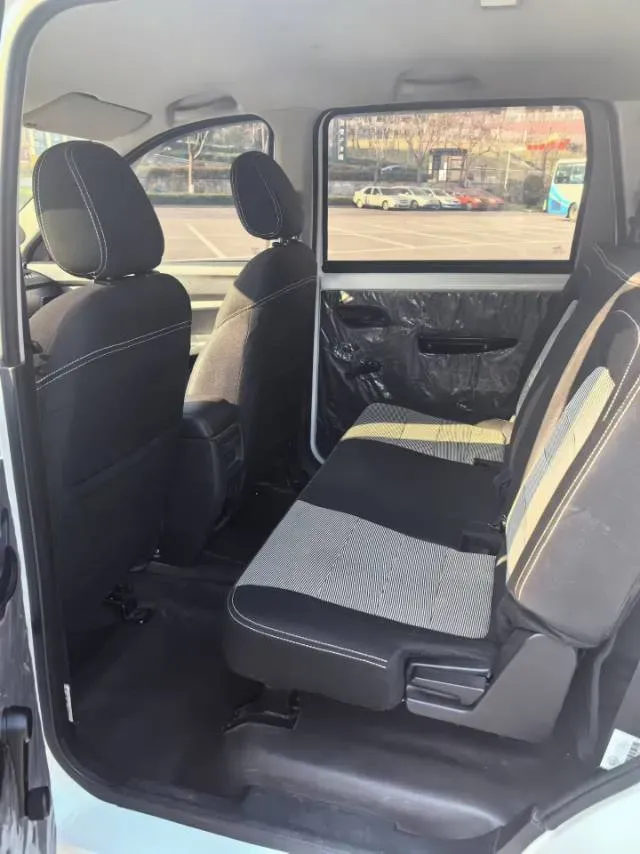 2021 WuLing RongGuang New Truck 1.5L 99HP L4 5MT,autocango,china used car exporter,china ev exporter,chinese used car exporter,chinese used ev exporter