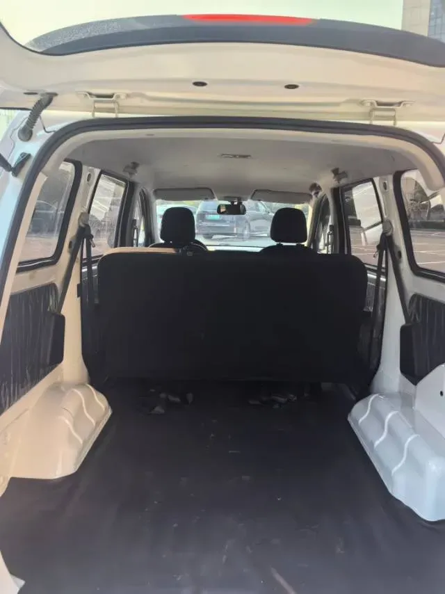 2021 WuLing RongGuang New Truck 1.5L 99HP L4 5MT,autocango,china used car exporter,china ev exporter,chinese used car exporter,chinese used ev exporter