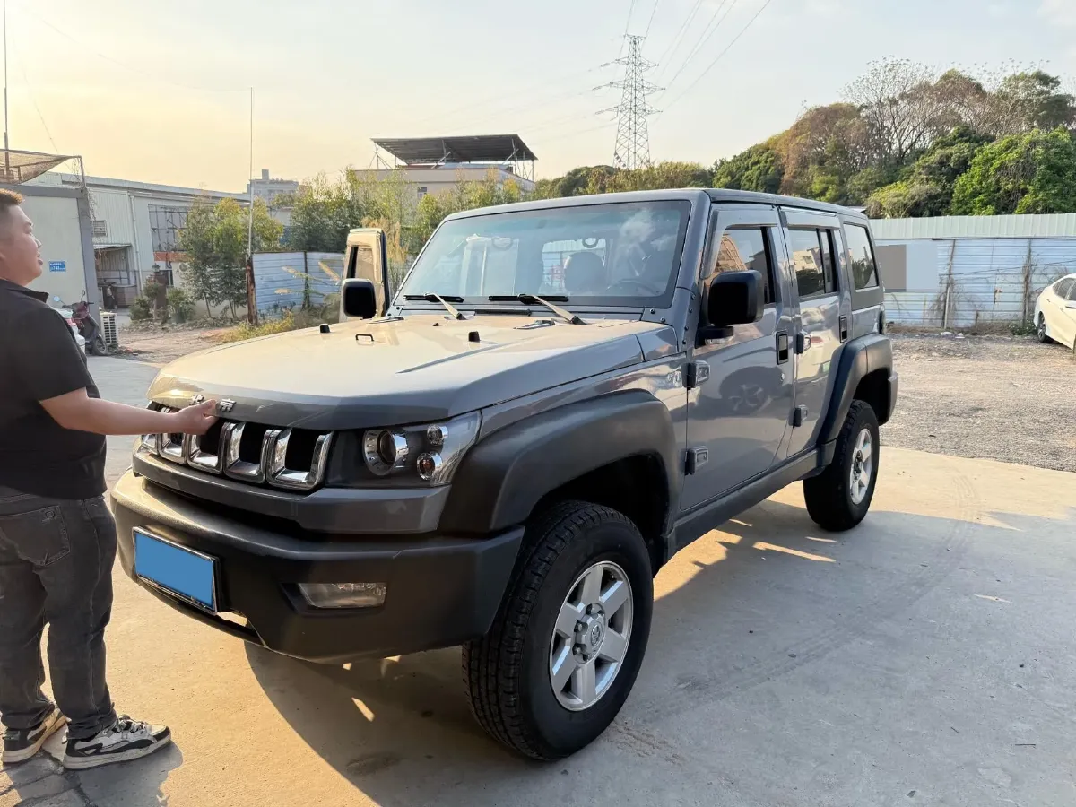 2016 Beijing BJ40 2.0T 204HP L4 5MT,autocango,china used car exporter,china ev exporter,chinese used car exporter,chinese used ev exporter