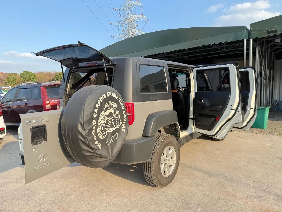 2016 Beijing BJ40 2.0T 204HP L4 5MT,autocango,china used car exporter,china ev exporter,chinese used car exporter,chinese used ev exporter