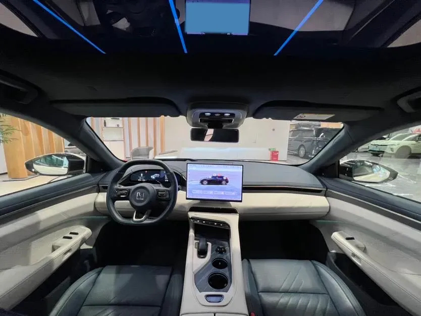 2025 Zeekr 001 BEV 100KWH,autocango,china used car exporter,china ev exporter,chinese used car exporter,chinese used ev exporter