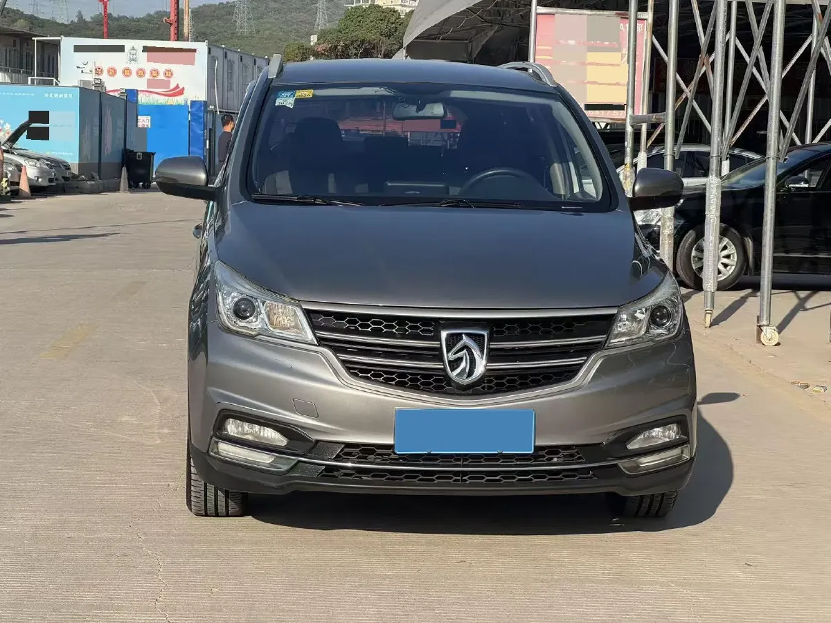 2019 BaoJun 730 1.5T 147HP L4 CVT,autocango,china used car exporter,china ev exporter,chinese used car exporter,chinese used ev exporter