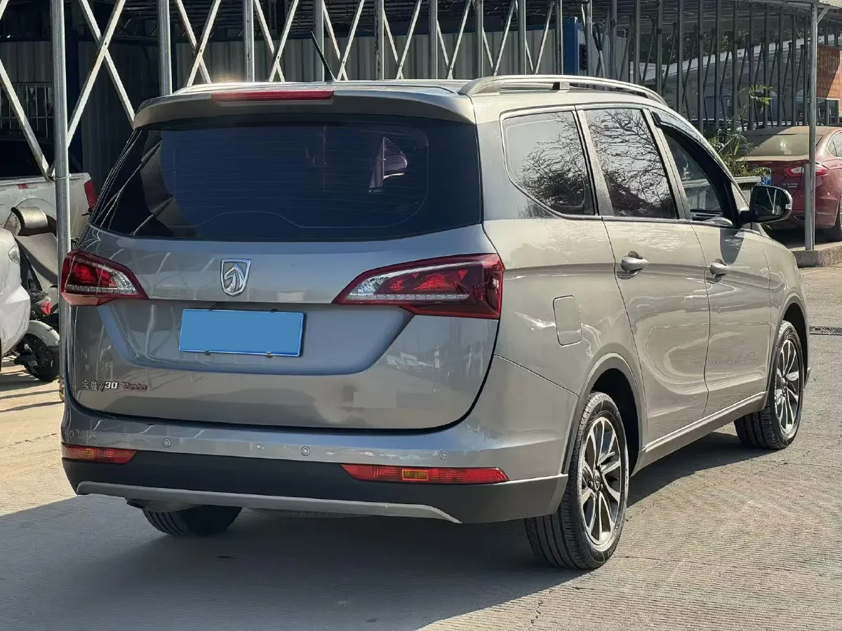 2019 BaoJun 730 1.5T 147HP L4 CVT,autocango,china used car exporter,china ev exporter,chinese used car exporter,chinese used ev exporter
