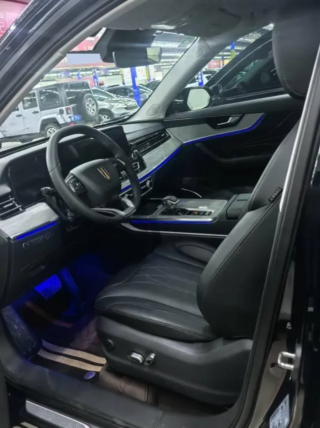 2025 HongQi HS5 2.0T 252HP L4 8AT,autocango,china used car exporter,china ev exporter,chinese used car exporter,chinese used ev exporter