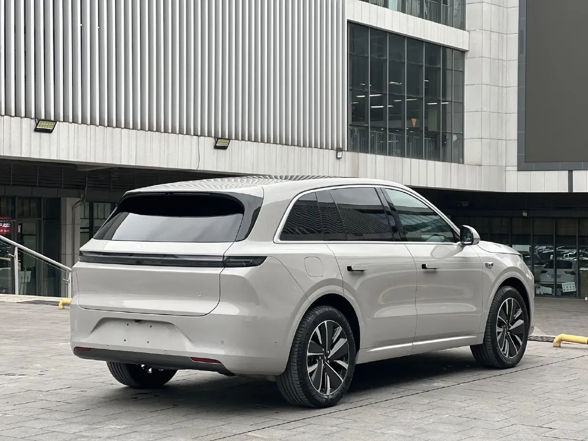 2025 Li L6 Range Extended 154HP L4 REEV,autocango,china used car exporter,china ev exporter,chinese used car exporter,chinese used ev exporter