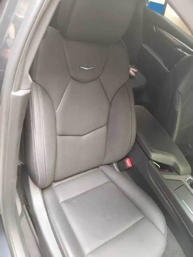 2022 Cadillac CT5 2.0T 237HP L4 10AT,autocango,china used car exporter,china ev exporter,chinese used car exporter,chinese used ev exporter