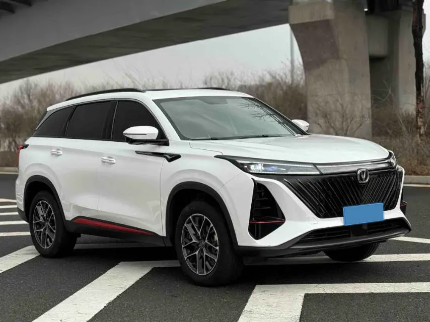 2022 ChangAn CS75 Plus 1.5T 188HP L4 8AT,autocango,china used car exporter,china ev exporter,chinese used car exporter,chinese used ev exporter