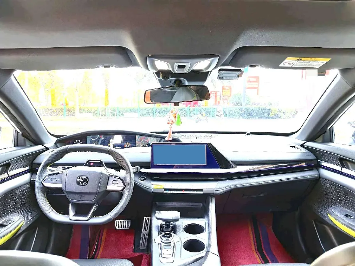 2022 ChangAn UNI-V 1.5T 188HP L4 7DCT,autocango,china used car exporter,china ev exporter,chinese used car exporter,chinese used ev exporter