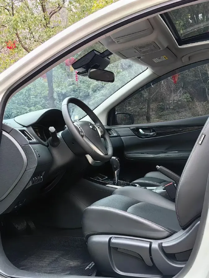 2024 Nissan Tiida 1.6L 122HP L4 CVT,autocango,china used car exporter,china ev exporter,chinese used car exporter,chinese used ev exporter