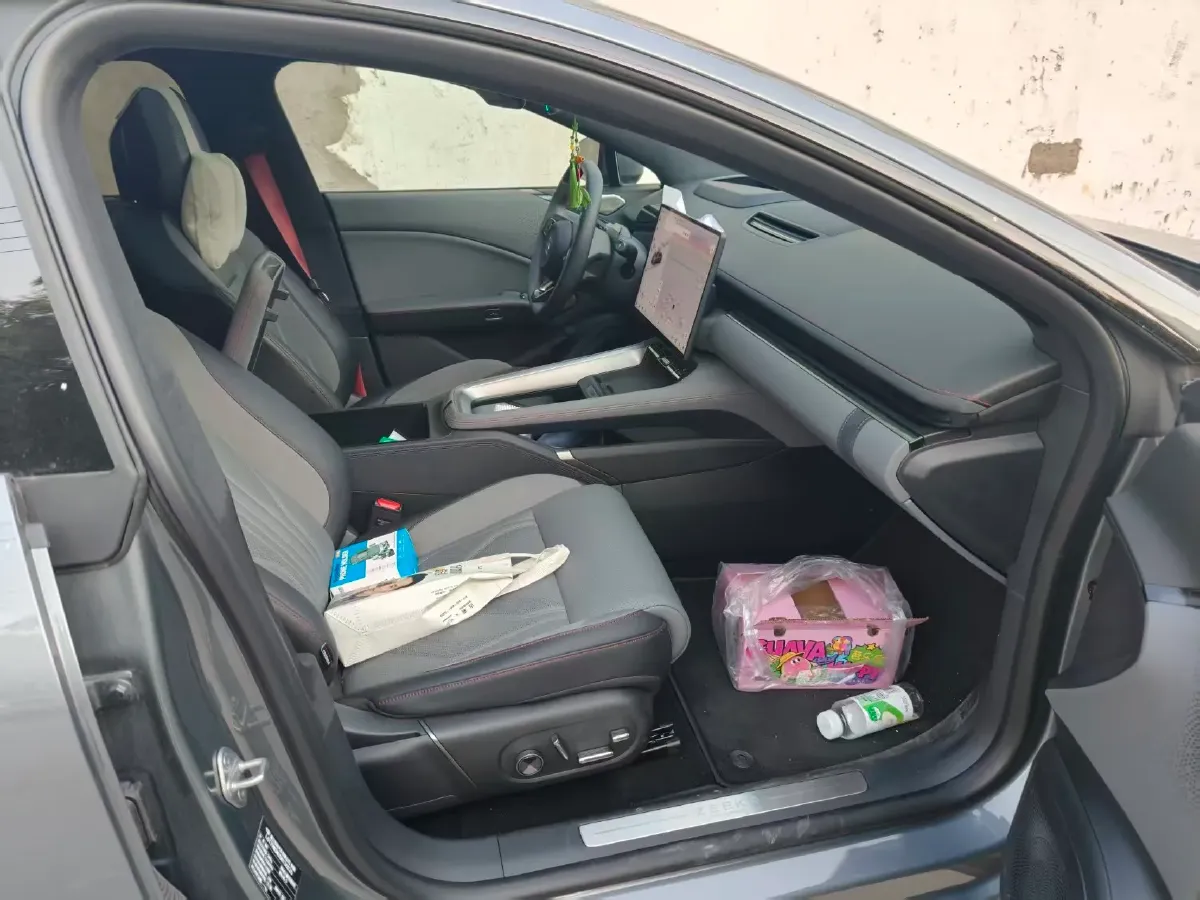 2025 Zeekr 007GT BEV 75KWH,autocango,china used car exporter,china ev exporter,chinese used car exporter,chinese used ev exporter