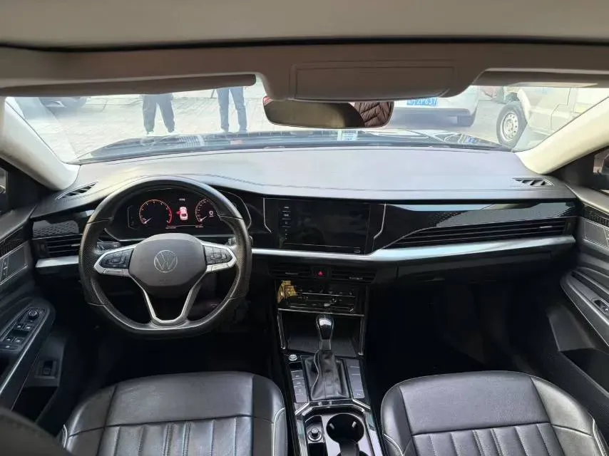 2021 Volkswagen Passat 2.0T 186HP L4 7DCT,autocango,china used car exporter,china ev exporter,chinese used car exporter,chinese used ev exporter