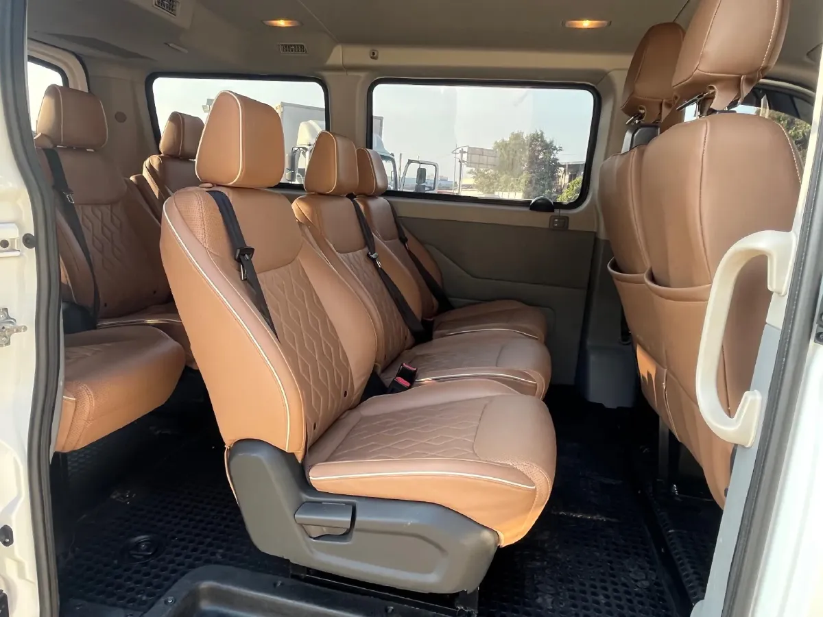 2024 MAXUS XinTu V80 2.0T 147HP L4 6MT,autocango,china used car exporter,china ev exporter,chinese used car exporter,chinese used ev exporter