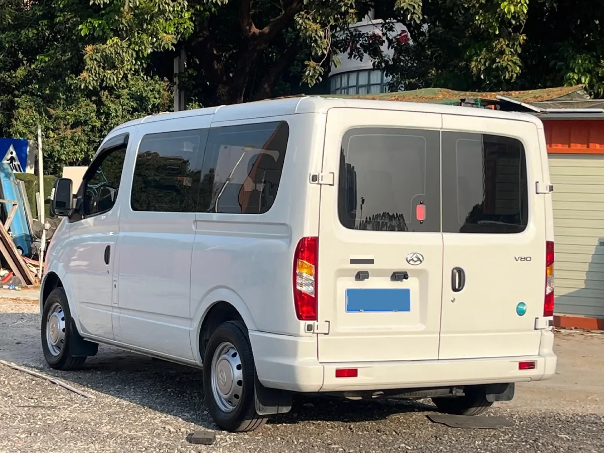 2024 MAXUS XinTu V80 2.0T 147HP L4 6MT,autocango,china used car exporter,china ev exporter,chinese used car exporter,chinese used ev exporter