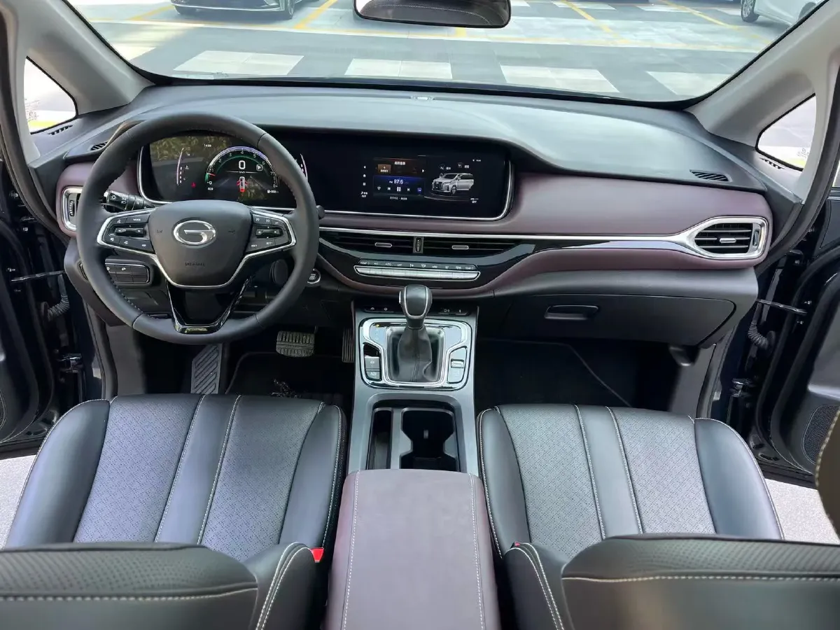 2021 GAC Trumpchi M6 1.5T 169HP L4 7DCT,autocango,china used car exporter,china ev exporter,chinese used car exporter,chinese used ev exporter