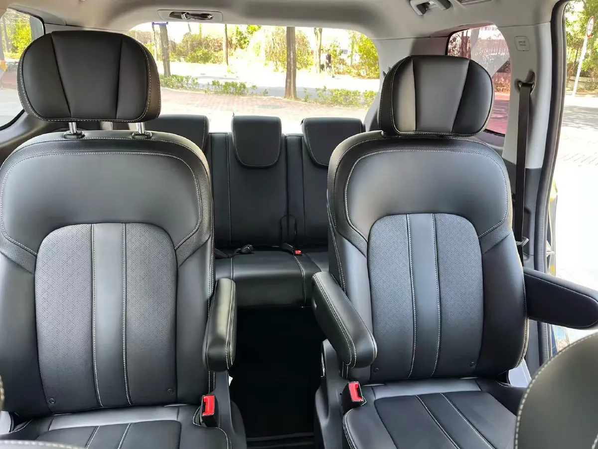 2021 GAC Trumpchi M6 1.5T 169HP L4 7DCT,autocango,china used car exporter,china ev exporter,chinese used car exporter,chinese used ev exporter