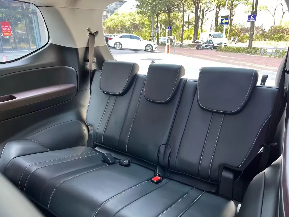 2021 GAC Trumpchi M6 1.5T 169HP L4 7DCT,autocango,china used car exporter,china ev exporter,chinese used car exporter,chinese used ev exporter